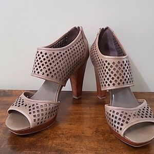 Franco Sarto Bentley shoes, size 8